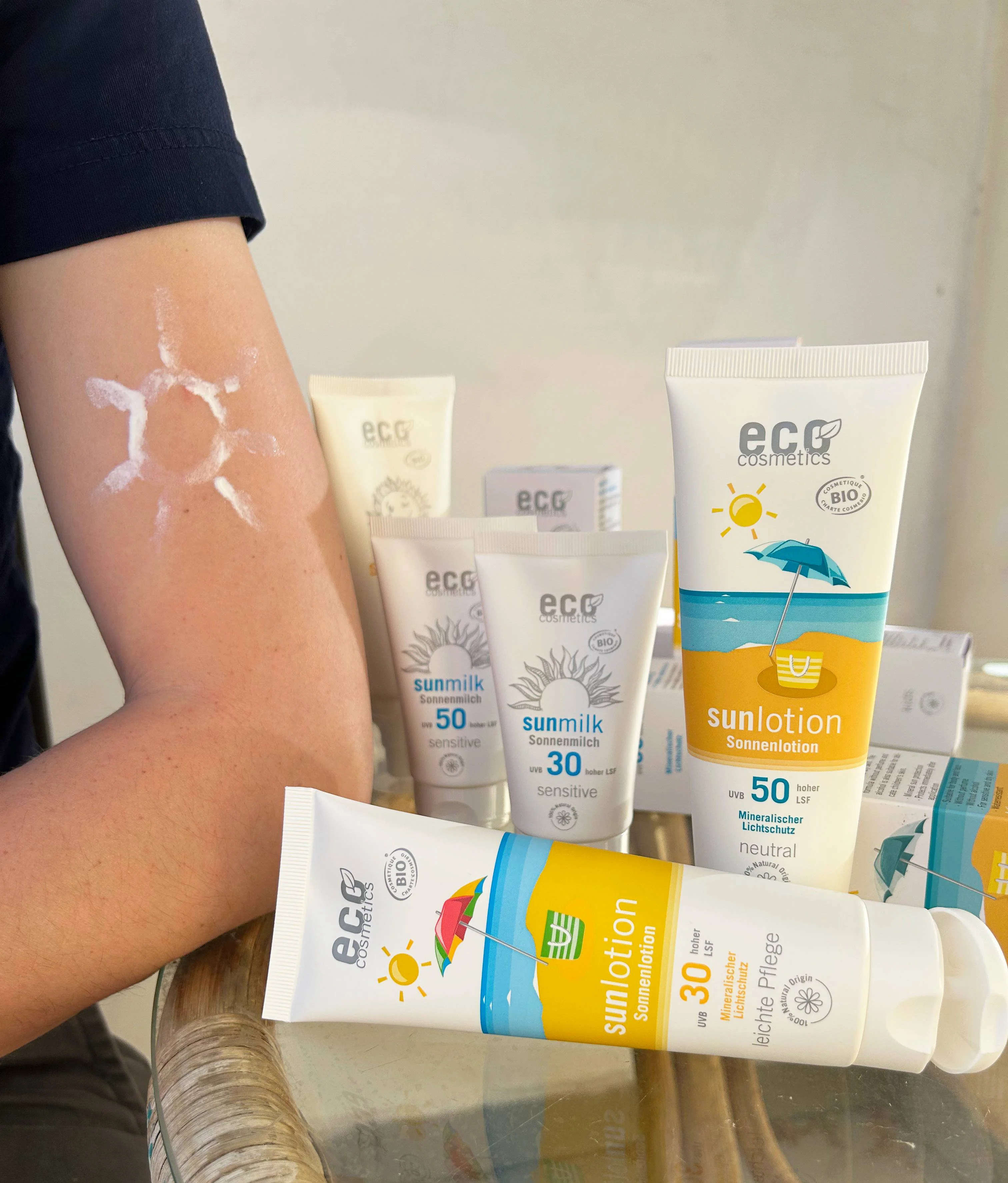 Eco Cosmetics Opaľovacie mlieko Neutral bez parfumácie SPF 30 BIO (125 ml) - s oxidom zinočnatým