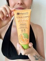 laSaponaria Telový peeling s BIO ginkgo bilobou a vitamínom C 30 ml - pre hebkú a žiarivú pokožku