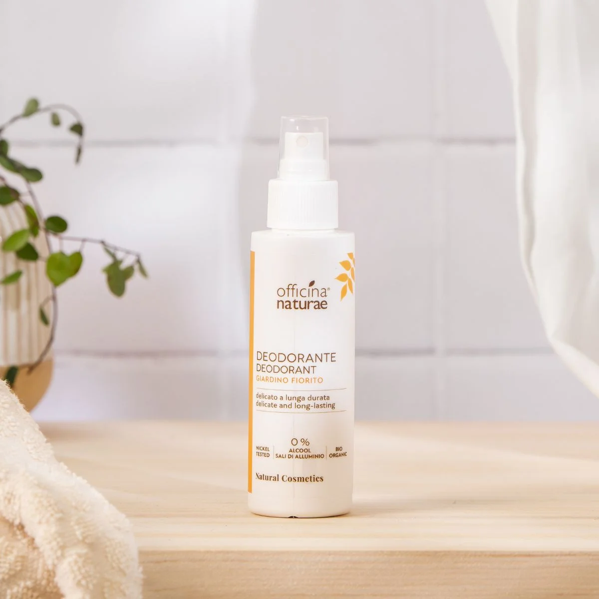 Officina Naturae Dezodorant v spreji - Garden in Bloom (100 ml) - neutralizuje zápach a dodáva sviežu vôňu